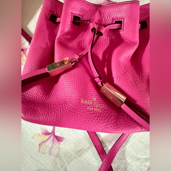 Kate Spade Grey Street Tiny Cooper Crossbody--  Bougainvillea Pink ✨🌸⭐️ - Picture 6 of 11